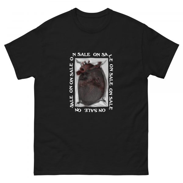 Heart on sale t-shirt black